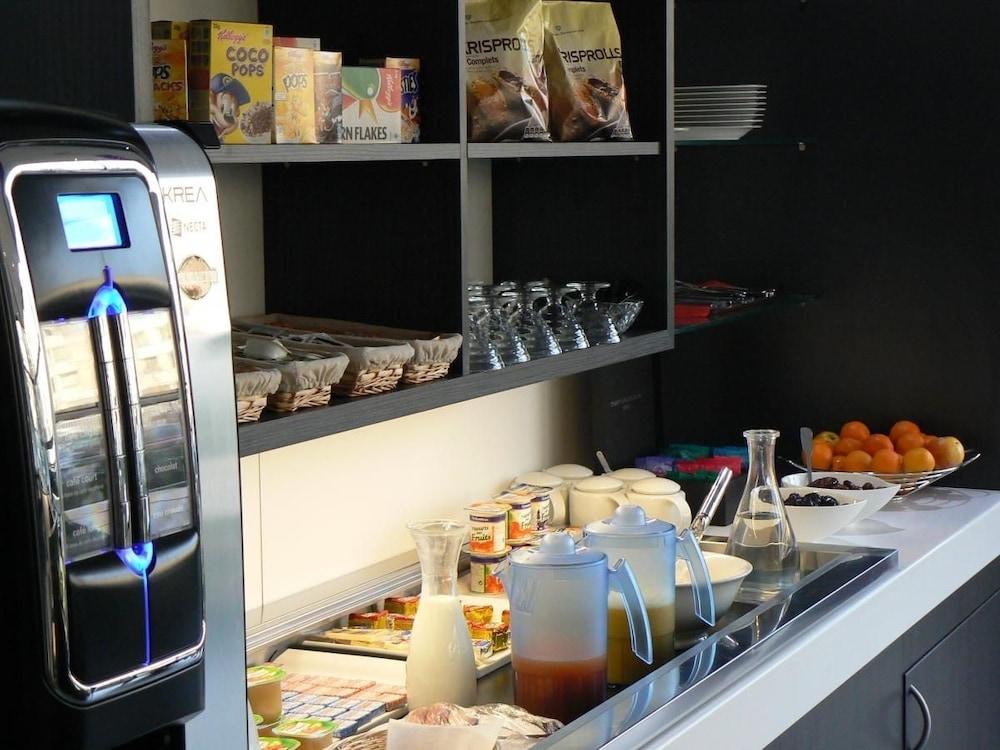 Brit Hotel Confort Rouen Centre Εξωτερικό φωτογραφία