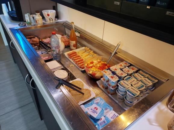 Brit Hotel Confort Rouen Centre Εξωτερικό φωτογραφία